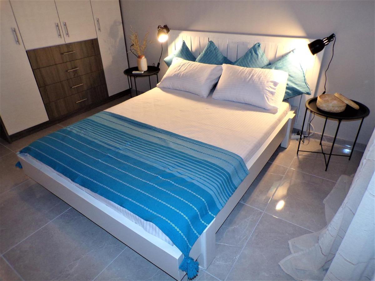 Artemis Suites Volos Esterno foto